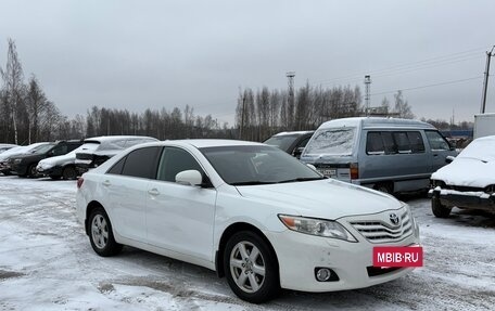 Toyota Camry, 2011 год, 850 000 рублей, 7 фотография