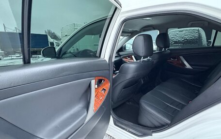 Toyota Camry, 2011 год, 850 000 рублей, 19 фотография