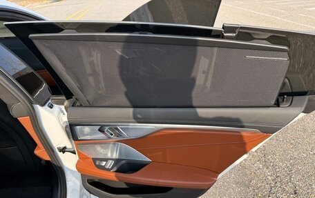 BMW 8 серия, 2025 год, 12 600 000 рублей, 16 фотография