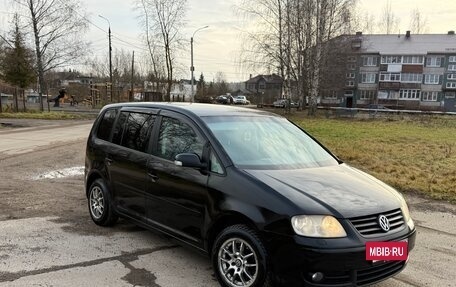 Volkswagen Touran III, 2005 год, 410 000 рублей, 14 фотография