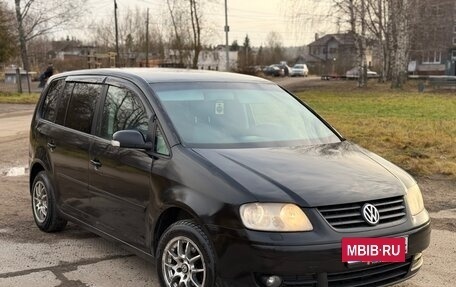 Volkswagen Touran III, 2005 год, 410 000 рублей, 20 фотография