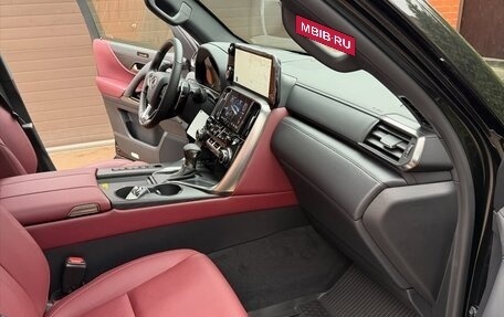 Lexus LX, 2025 год, 18 600 004 рублей, 10 фотография