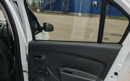 Renault Logan II, 2016 год, 600 000 рублей, 16 фотография