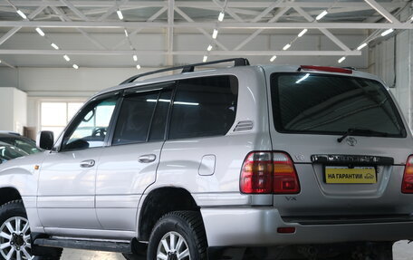 Toyota Land Cruiser 100 рестайлинг 2, 2001 год, 1 429 000 рублей, 5 фотография