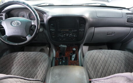 Toyota Land Cruiser 100 рестайлинг 2, 2001 год, 1 429 000 рублей, 15 фотография