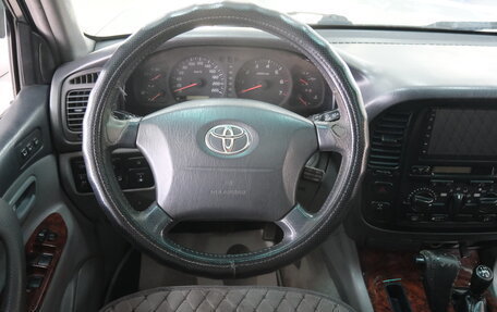 Toyota Land Cruiser 100 рестайлинг 2, 2001 год, 1 429 000 рублей, 14 фотография