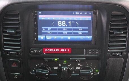 Toyota Land Cruiser 100 рестайлинг 2, 2001 год, 1 429 000 рублей, 17 фотография