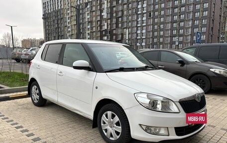 Skoda Fabia II, 2011 год, 450 000 рублей, 2 фотография