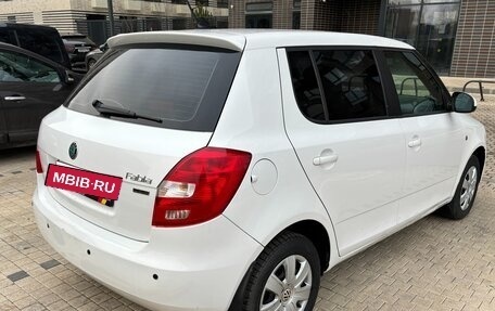 Skoda Fabia II, 2011 год, 450 000 рублей, 3 фотография