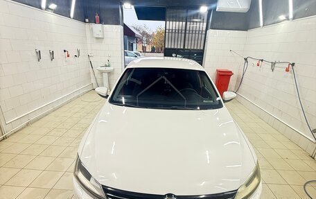 Volkswagen Jetta VI, 2011 год, 700 000 рублей, 1 фотография