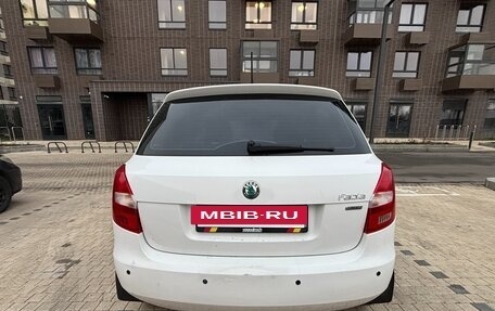 Skoda Fabia II, 2011 год, 450 000 рублей, 7 фотография