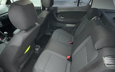 Skoda Fabia II, 2011 год, 450 000 рублей, 22 фотография