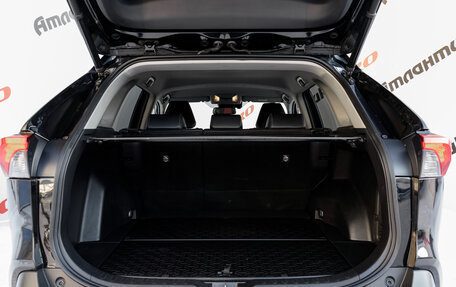 Toyota RAV4, 2020 год, 3 350 000 рублей, 9 фотография