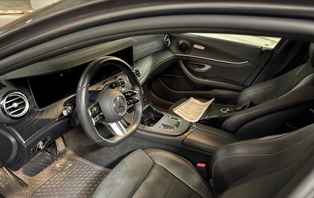 Mercedes-Benz E-Класс, 2022 год, 4 300 000 рублей, 7 фотография