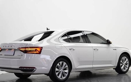 Skoda Superb III рестайлинг, 2021 год, 2 192 000 рублей, 4 фотография