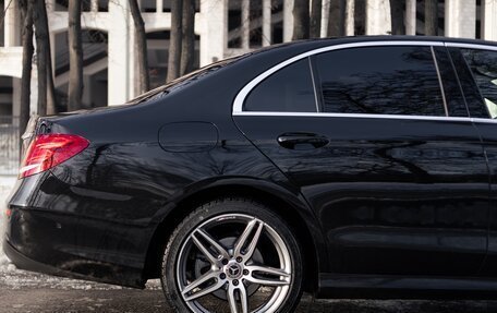 Mercedes-Benz E-Класс, 2019 год, 2 770 000 рублей, 4 фотография