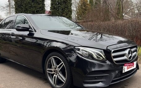 Mercedes-Benz E-Класс, 2019 год, 2 770 000 рублей, 21 фотография