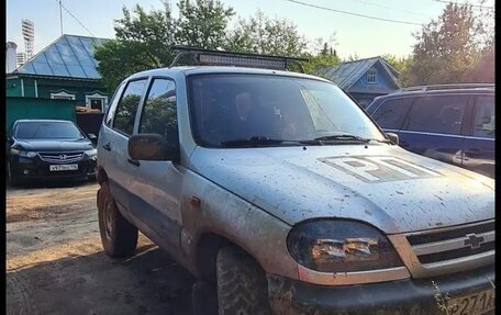 Chevrolet Niva I рестайлинг, 2008 год, 175 000 рублей, 2 фотография
