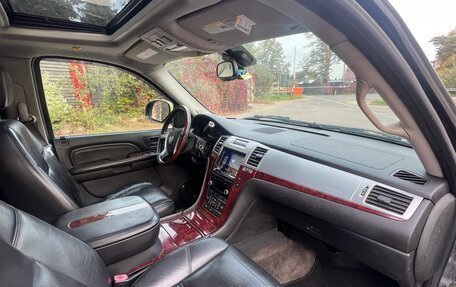 Cadillac Escalade III, 2007 год, 1 300 000 рублей, 16 фотография