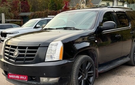 Cadillac Escalade III, 2007 год, 1 300 000 рублей, 9 фотография