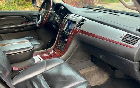 Cadillac Escalade III, 2007 год, 1 300 000 рублей, 19 фотография