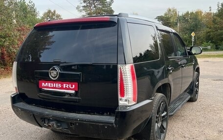 Cadillac Escalade III, 2007 год, 1 300 000 рублей, 18 фотография