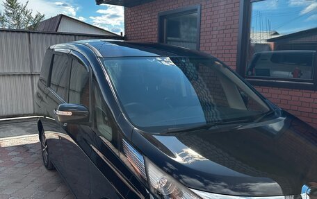 Mazda Biante, 2011 год, 1 420 000 рублей, 2 фотография