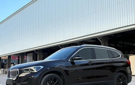 BMW X1, 2022 год, 2 300 000 рублей, 1 фотография