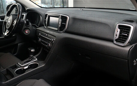 KIA Sportage IV рестайлинг, 2018 год, 1 997 000 рублей, 9 фотография