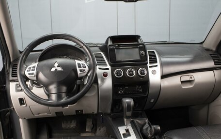 Mitsubishi Pajero Sport II рестайлинг, 2014 год, 1 790 000 рублей, 5 фотография