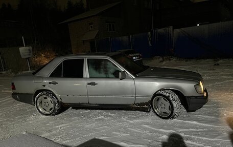 Mercedes-Benz E-Класс, 1993 год, 195 000 рублей, 3 фотография