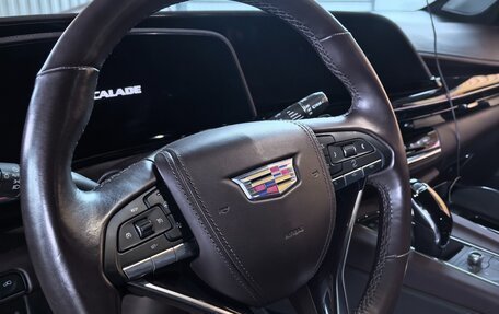 Cadillac Escalade V, 2023 год, 15 000 000 рублей, 17 фотография