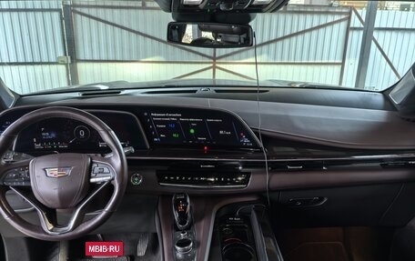 Cadillac Escalade V, 2023 год, 15 000 000 рублей, 9 фотография