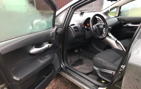 Toyota Auris II, 2006 год, 680 000 рублей, 7 фотография