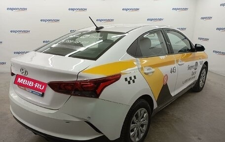 Hyundai Solaris II рестайлинг, 2021 год, 1 201 000 рублей, 3 фотография