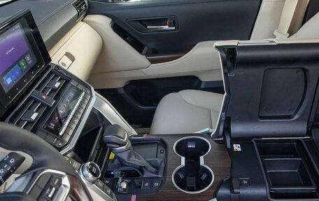 Toyota Land Cruiser, 2025 год, 11 295 000 рублей, 10 фотография