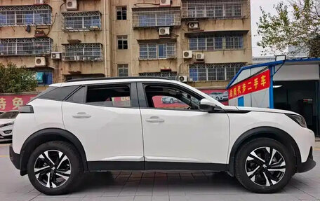 Peugeot 2008 II, 2022 год, 1 140 115 рублей, 8 фотография