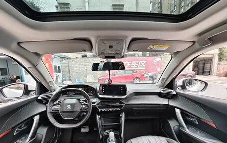 Peugeot 2008 II, 2022 год, 1 140 115 рублей, 10 фотография