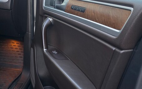 Volkswagen Touareg III, 2016 год, 3 400 000 рублей, 2 фотография