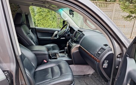 Toyota Land Cruiser 200, 2011 год, 3 190 000 рублей, 13 фотография