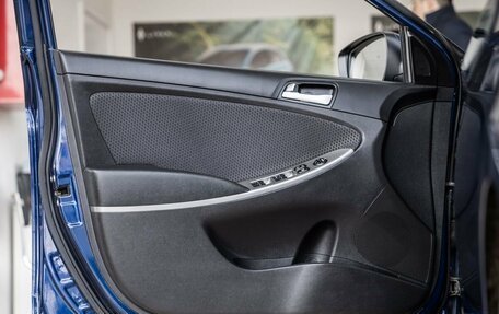 Hyundai Solaris II рестайлинг, 2015 год, 1 348 000 рублей, 30 фотография