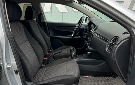 KIA Rio IV, 2018 год, 1 360 000 рублей, 8 фотография