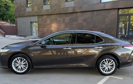 Toyota Camry, 2018 год, 2 170 000 рублей, 3 фотография