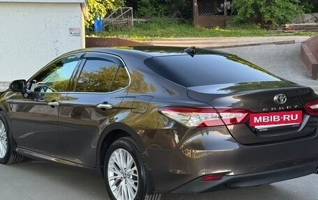 Toyota Camry, 2018 год, 2 170 000 рублей, 5 фотография