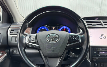 Toyota Camry, 2017 год, 2 270 000 рублей, 8 фотография