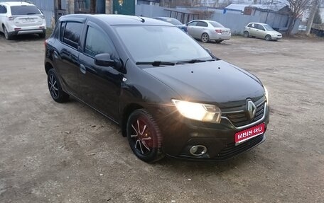 Renault Sandero II рестайлинг, 2020 год, 800 000 рублей, 1 фотография