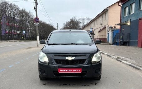 Chevrolet Cobalt II, 2013 год, 599 000 рублей, 1 фотография