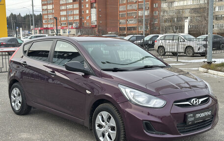 Hyundai Solaris II рестайлинг, 2012 год, 760 000 рублей, 3 фотография