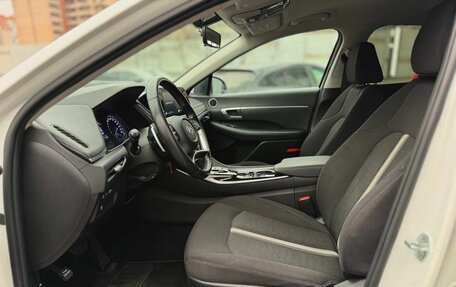 Hyundai Sonata VIII, 2021 год, 2 200 000 рублей, 10 фотография