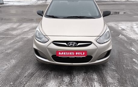 Hyundai Solaris II рестайлинг, 2014 год, 1 000 050 рублей, 5 фотография